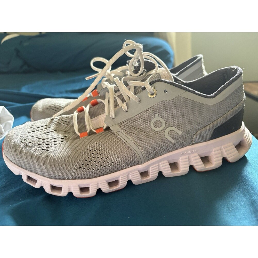 On Cloud 5 — Women's 9.5, Grey, White and Orange